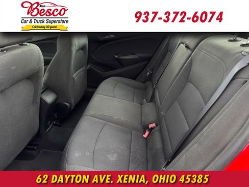 Used 2018 Chevrolet Cruze LT w/ LT Fleet Convenience Package FWD image 9