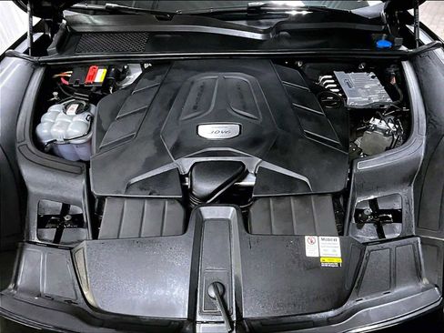 Used 2022 Porsche Cayenne image 37