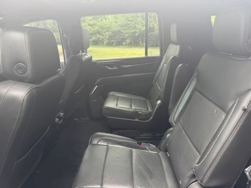 Used 2021 GMC Yukon XL Denali RWD image 31