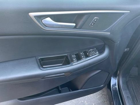 Used 2019 Ford Edge SEL w/ Equipment Group 201A AWD/4WD image 19