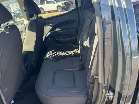 Used 2017 Chevrolet Colorado LT w/ LT Convenience Package image 14