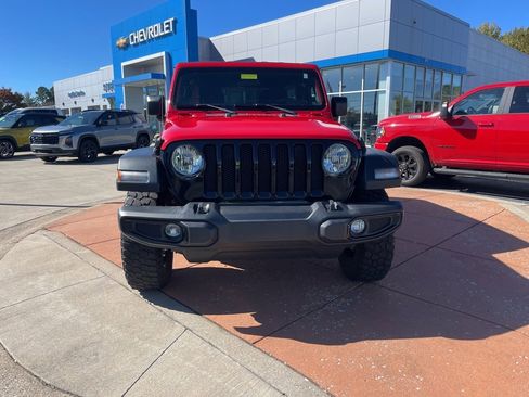 Used 2022 Jeep Wrangler Unlimited Sport image 2