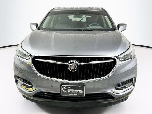 Used 2020 Buick Enclave Premium w/ Sun and Sites Package AWD/4WD image 5