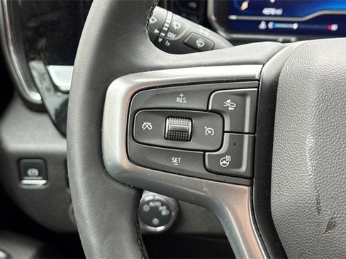 Used 2025 Chevrolet Silverado 1500 LT image 35