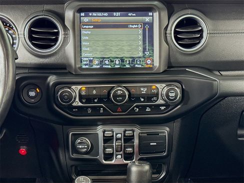 Used 2021 Jeep Gladiator Overland w/ Popular Equipment Package image 17