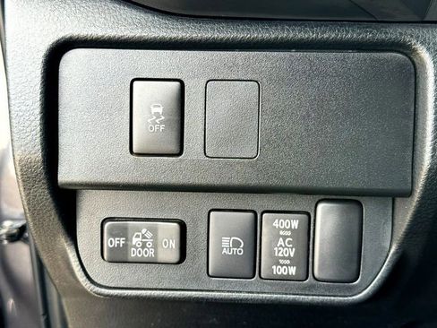 Used 2023 Toyota Tacoma TRD Off-Road image 14