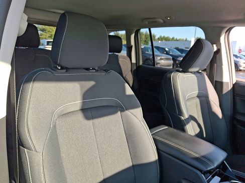 Certified 2023 Jeep Grand Cherokee Laredo image 13