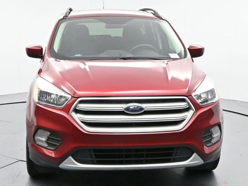 Used 2018 Ford Escape SE w/ SE Sync 3 Package FWD image 2