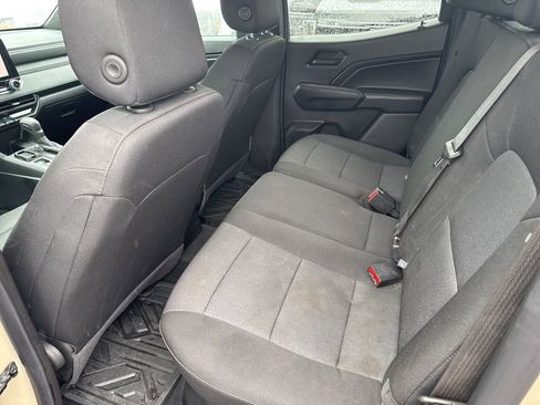 Used 2024 Chevrolet Colorado W/T image 9