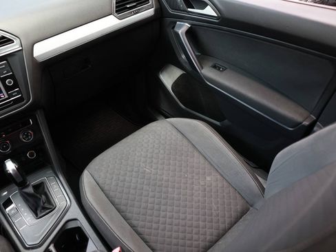 Used 2021 Volkswagen Tiguan S FWD image 13