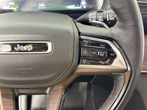 Used 2022 Jeep Grand Cherokee Summit image 25