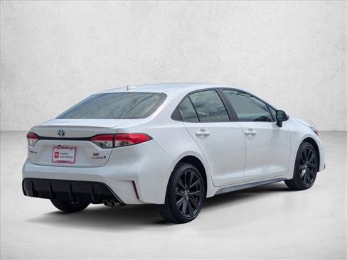 Used 2023 Toyota Corolla SE FWD image 5