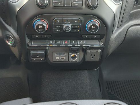 Used 2020 Chevrolet Silverado 1500 LT w/ All-Star Edition AWD/4WD image 27