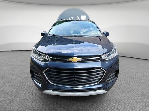Used 2019 Chevrolet Trax LT w/ LT Convenience Package AWD/4WD image 10