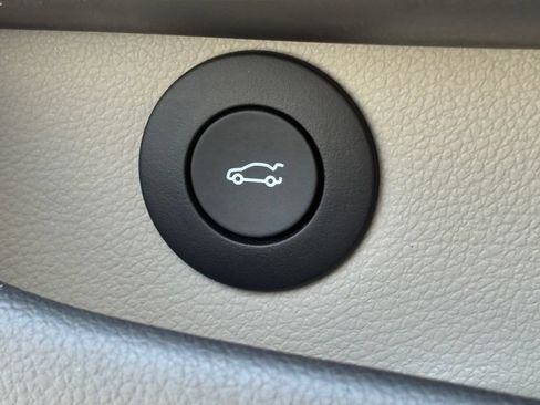 Used 2014 Cadillac CTS Luxury RWD image 19