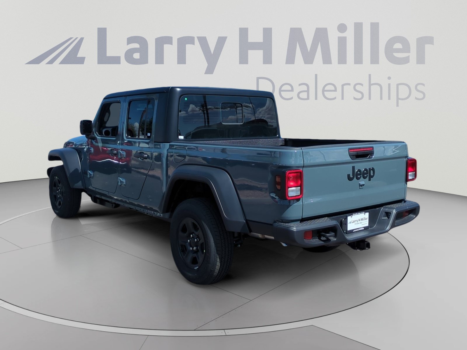 New 2026 Jeep Gladiator Sport AWD/4WD image 3