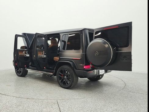 Certified 2025 Mercedes-Benz G 63 AMG 4MATIC image 35
