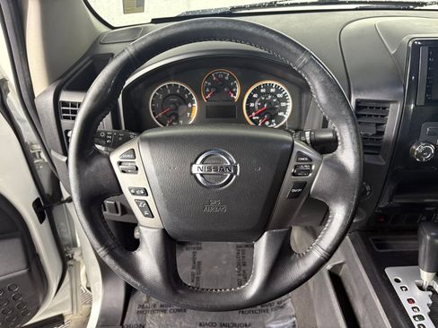 Used 2014 Nissan Titan SV w/ SV Value Truck Package image 15