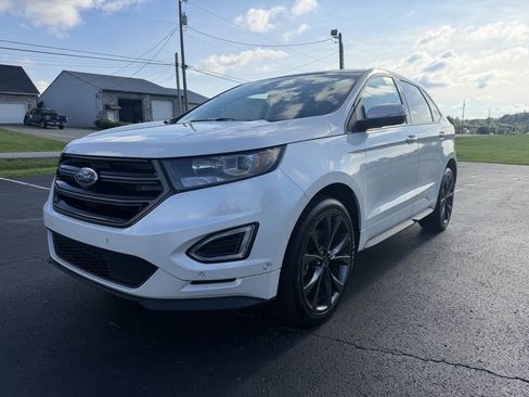Used 2015 Ford Edge Sport w/ Equipment Group 401A AWD/4WD image 2