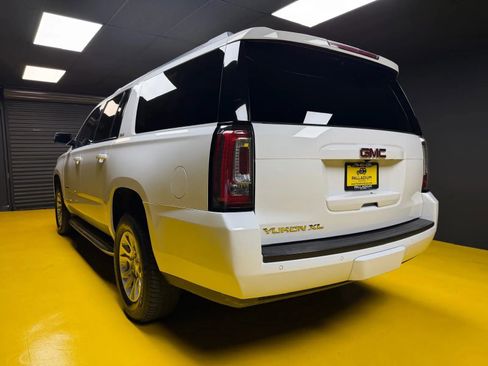 Used 2019 GMC Yukon XL SLE w/ HD Trailering Package AWD/4WD image 4