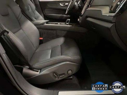 Used 2025 Volvo XC60 B5 Plus image 70