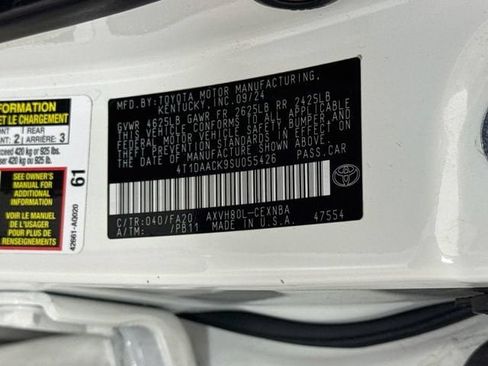 Certified 2025 Toyota Camry LE FWD image 32