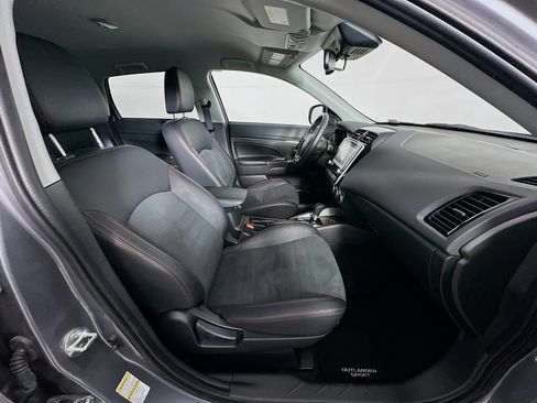 Used 2025 Mitsubishi Outlander Sport SE image 29