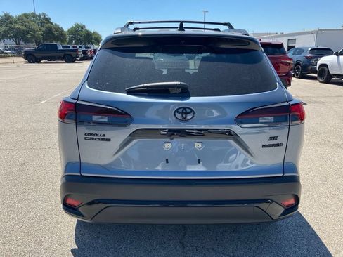 Used 2024 Toyota Corolla Cross AWD Hybrid image 5