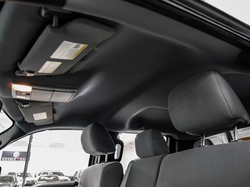 Used 2011 Ford F150 XLT w/ XLT Convenience Pkg image 26