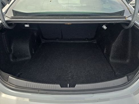 Used 2024 Chevrolet Malibu LT image 21