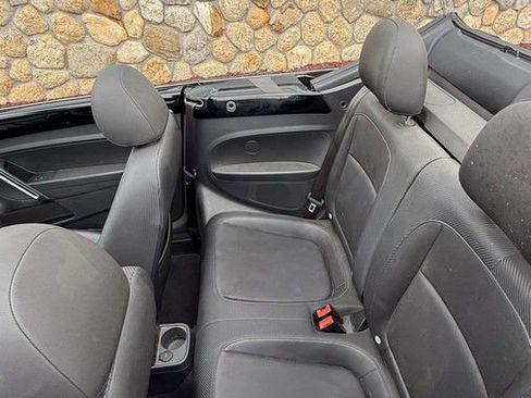 Used 2014 Volkswagen Beetle 1.8T image 31
