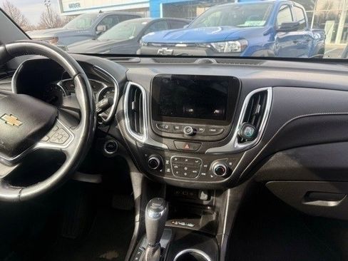 Used 2020 Chevrolet Equinox Premier image 6