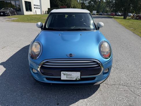 Used 2015 MINI Cooper 4-Door Hardtop FWD image 8