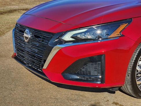 Used 2024 Nissan Altima 2.5 SL image 10