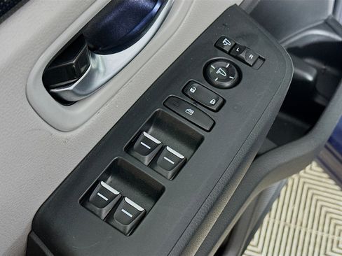 Certified 2025 Honda Pilot Elite image 18