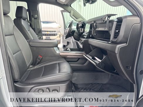 Used 2025 Chevrolet Silverado 3500 LTZ w/ LTZ Plus Package image 22