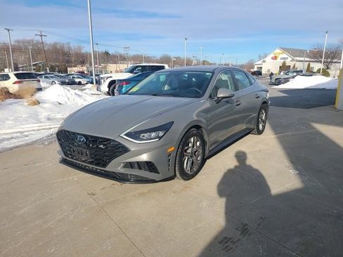 Used 2020 Hyundai Sonata SEL image 3