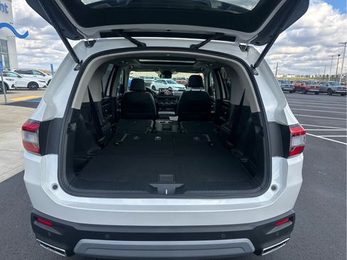 New 2025 Honda Pilot Touring image 59