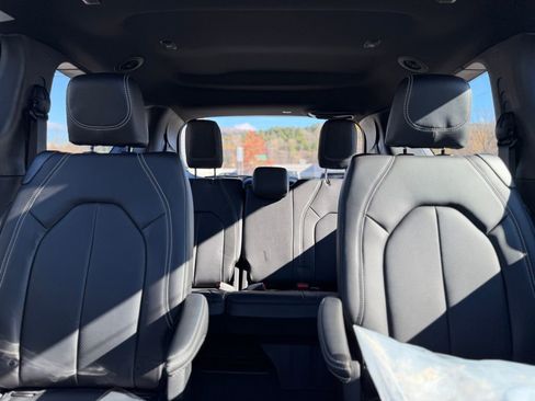 New 2026 Chrysler Pacifica Select image 31