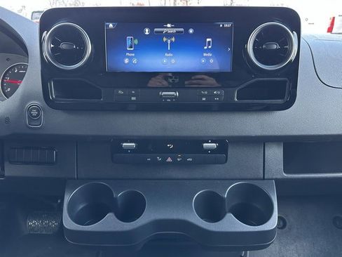 Used 2026 Mercedes-Benz Sprinter 2500 image 14