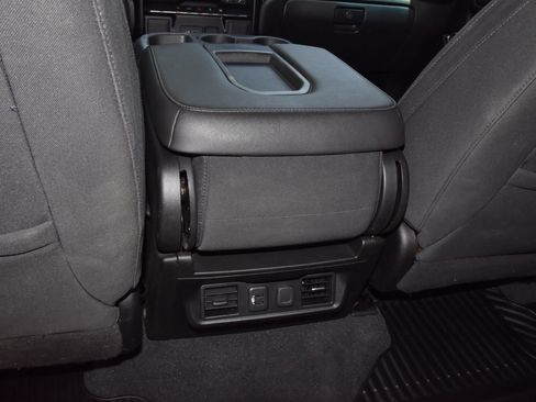 Used 2021 Chevrolet Silverado 1500 LT w/ LPO, Dark Essentials Package RWD image 18