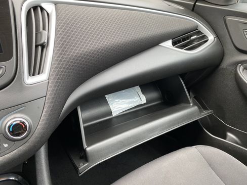 Used 2023 Chevrolet Malibu LT image 29