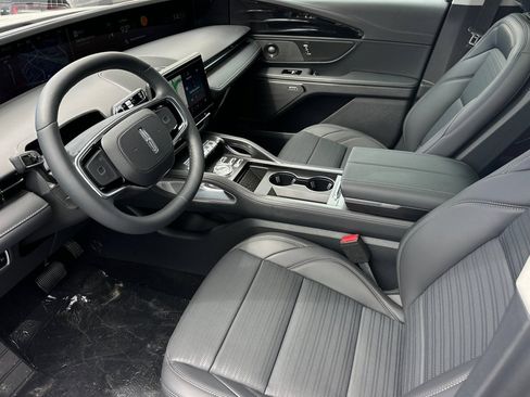 New 2026 Lincoln Nautilus Reserve w/ Jet Appearance Package AWD/4WD image 9