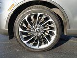 Used 2022 Lincoln Aviator Reserve w/ Equipment Group 201A image 6