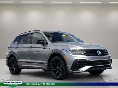 Used 2023 Volkswagen Tiguan SE R-Line