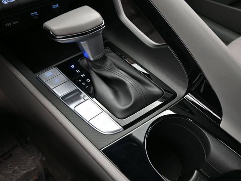 Used 2023 Hyundai Elantra SEL w/ Convenience Package image 28