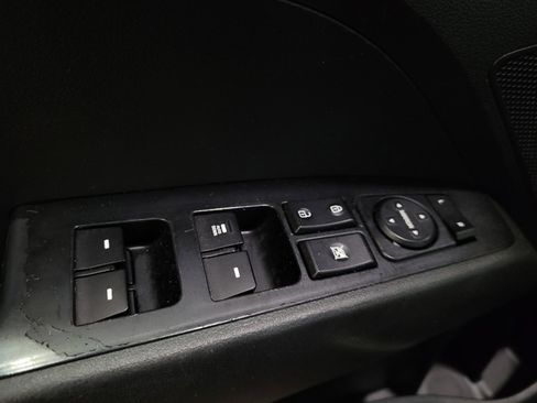 Used 2018 Hyundai Elantra SE FWD image 27