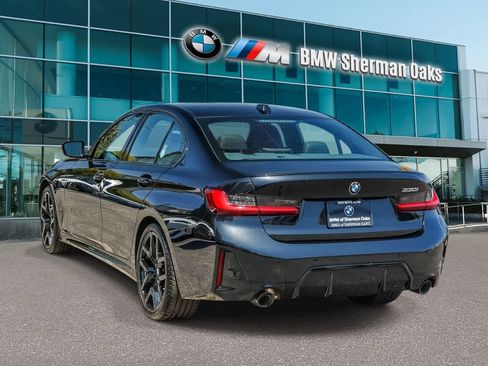 Used 2026 BMW 330i Sedan w/ M Sport Package RWD image 6