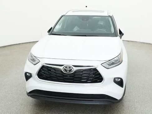 New 2026 Toyota Highlander Limited AWD/4WD image 15