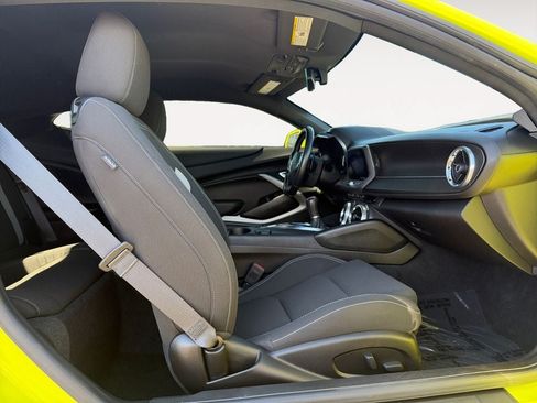 Used 2020 Chevrolet Camaro LT w/ Technology Package RWD image 24